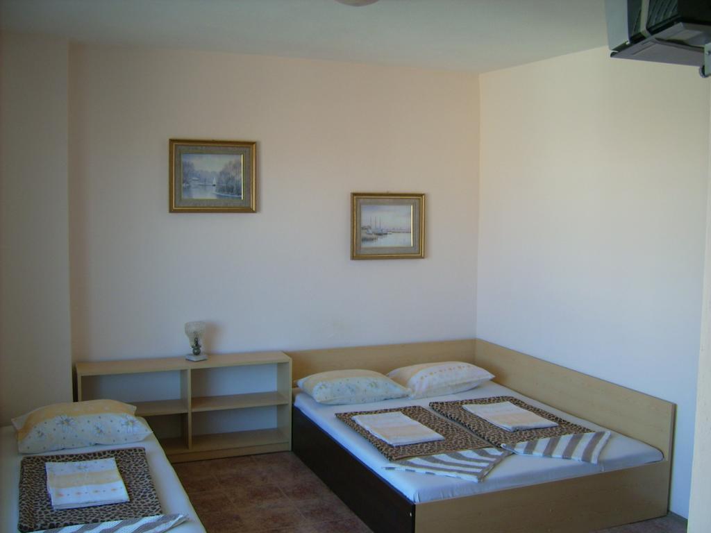 Hotel Pasians Πομόριε Δωμάτιο φωτογραφία